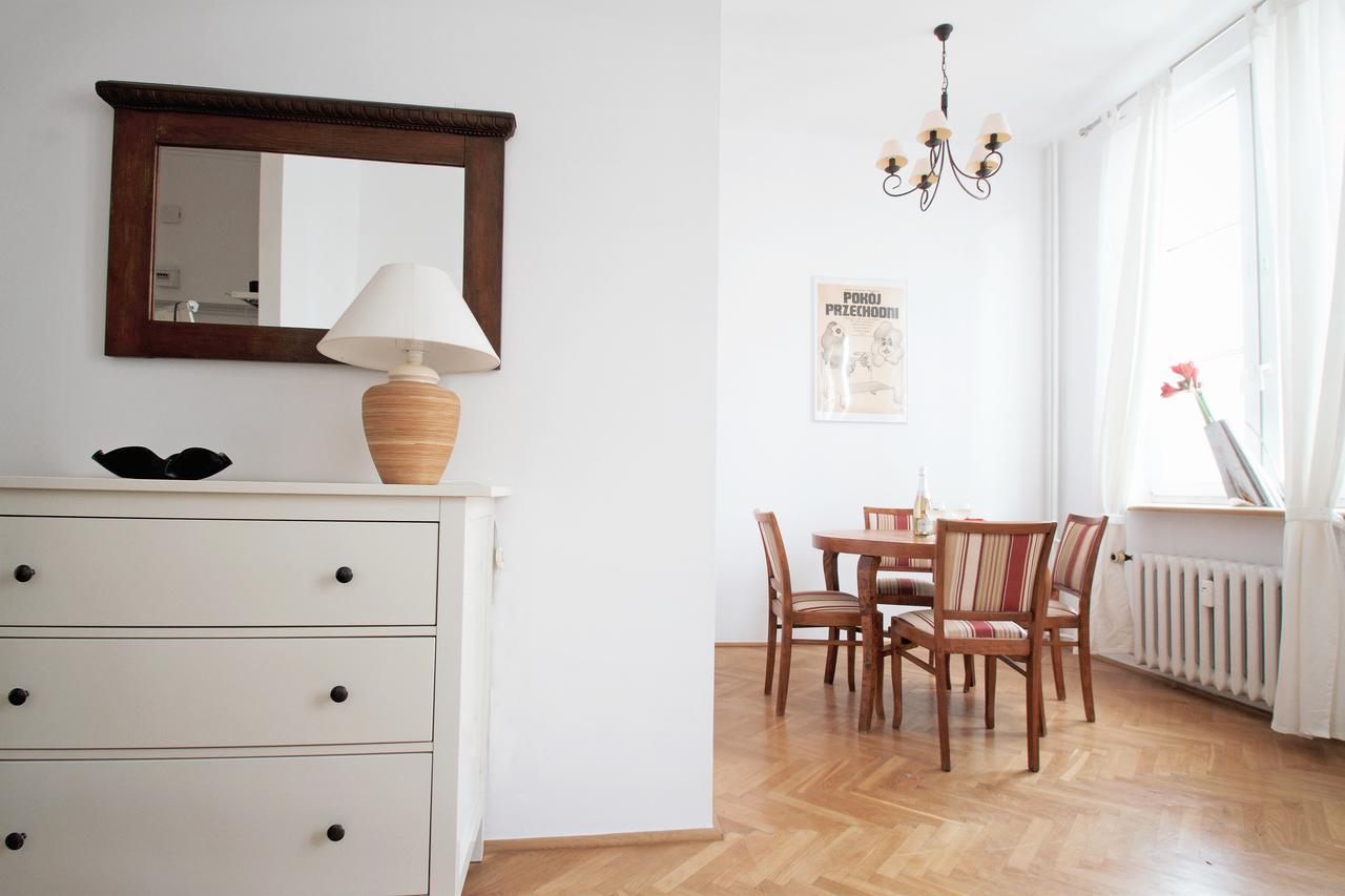 ורשה Apartment Theater Academy Old Town מראה חיצוני תמונה